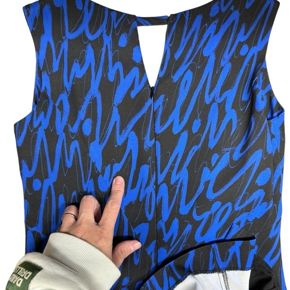 MILLY Graffiti Scribble Print Sheath Dress Black Blue Size 4 Cocktail Dress - Picture 11 of 15